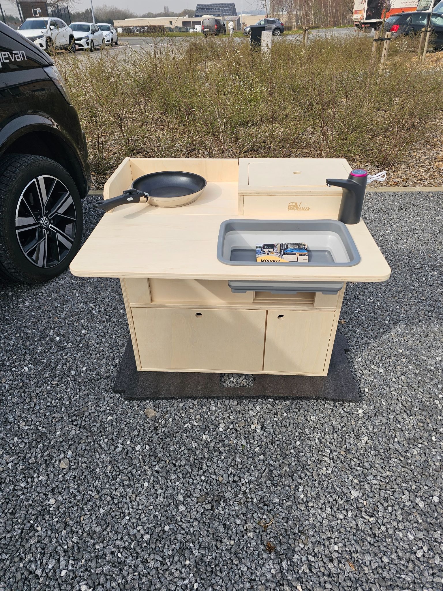 kit cuisine van